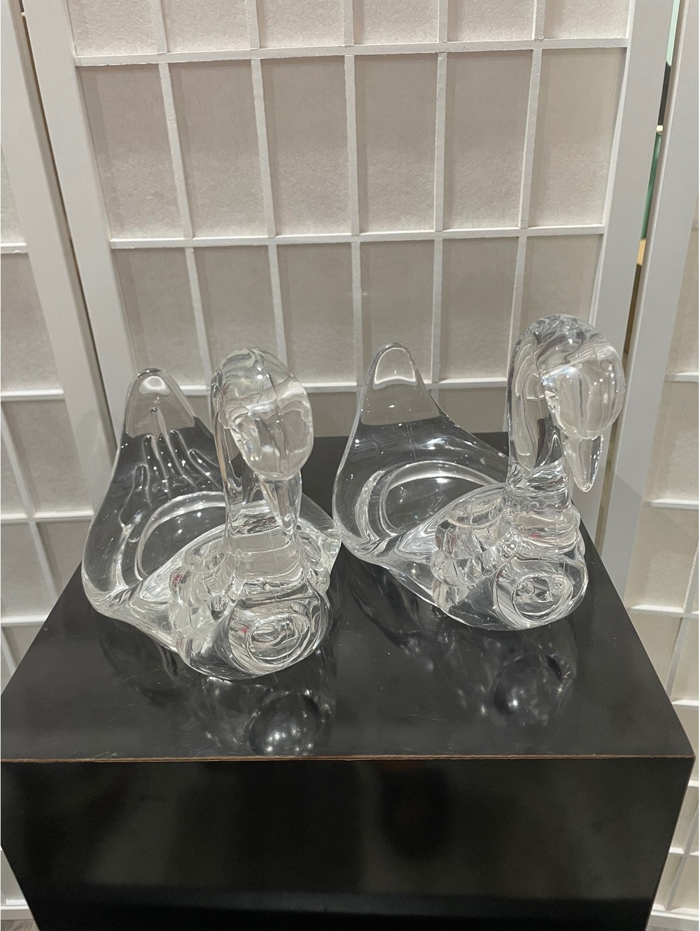 Pair of Vintage Acrylic Swan Figurines/Soap/Towel Holders